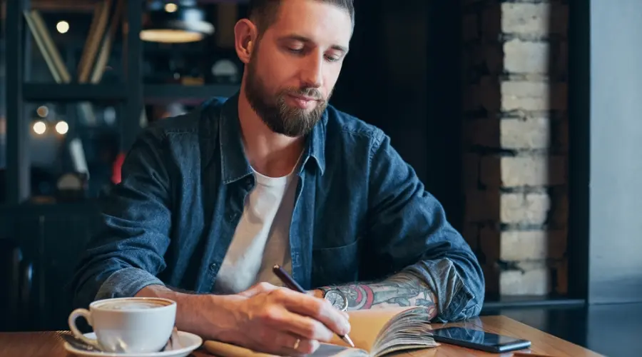 14 Morning Journal Prompts for Gratitude